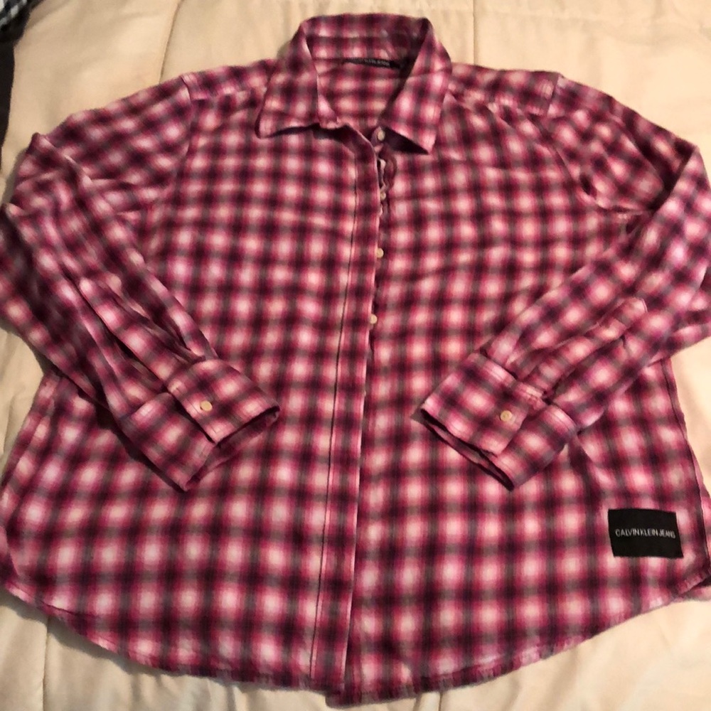 Woman’s CK top